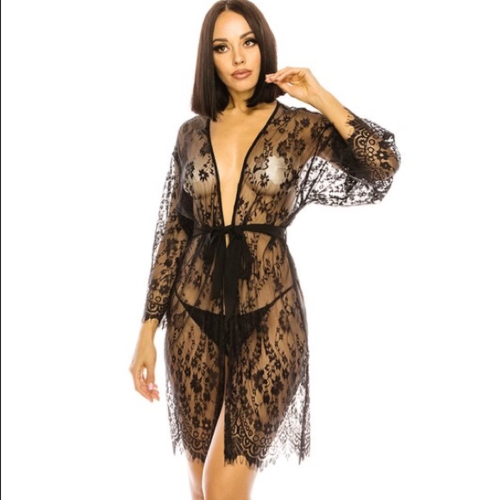 Floral lace robe